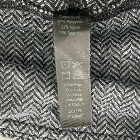 Kyodan/ High waisted leggings/ Herringbone pattern/ Black & white/ Size US S - Picture 8 of 11